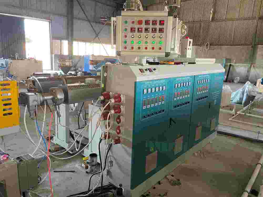 110 मिमी डबल भित्ता प्राकृतिक पाइप उत्पादन लाइन